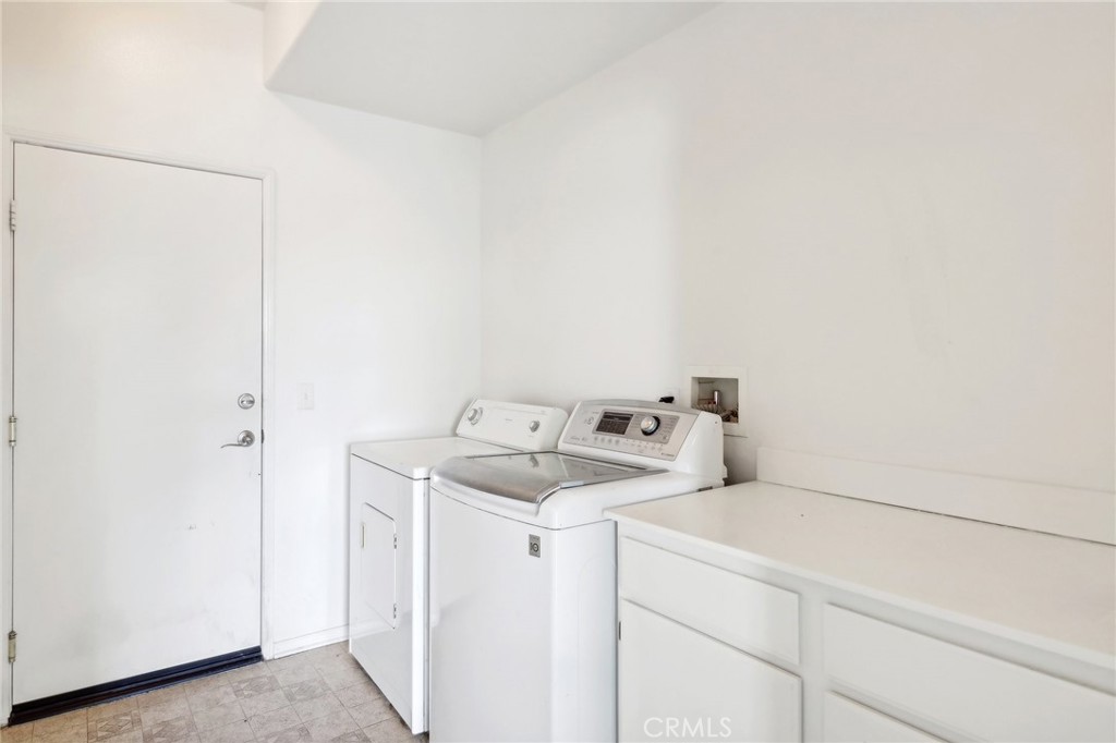 717 Cedar View Drive