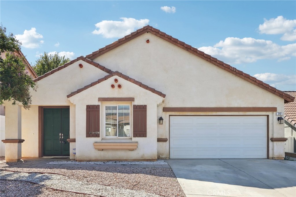 717 Cedar View Drive