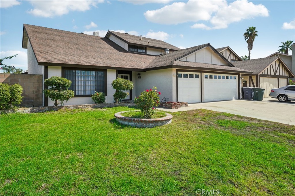 1324 N Hacienda Drive