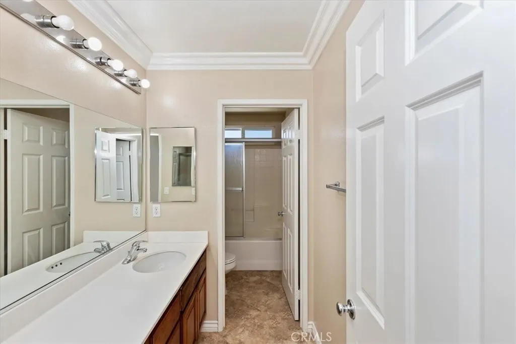 6522 Gold Dust Street