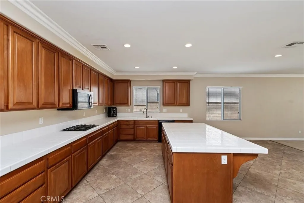 6522 Gold Dust Street