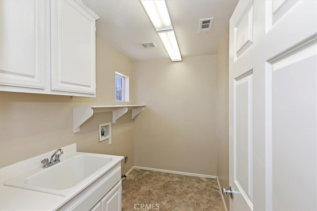 6522 Gold Dust Street