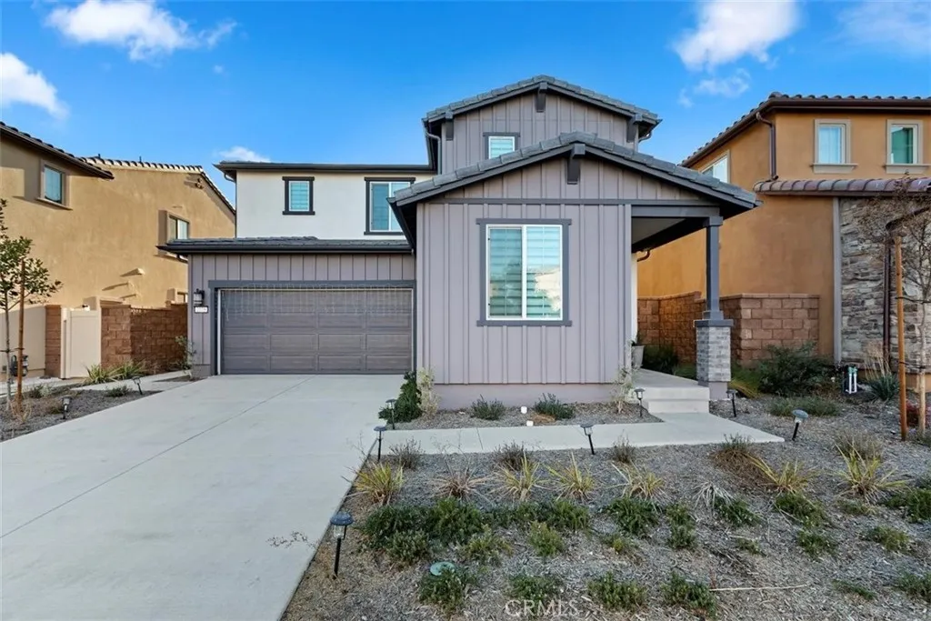 2275 Melogold Way