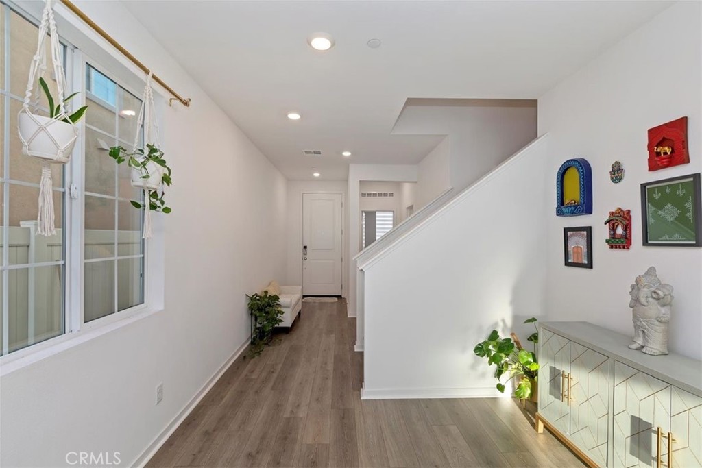 2275 Melogold Way