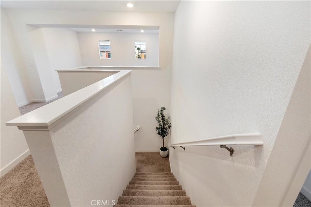 2275 Melogold Way