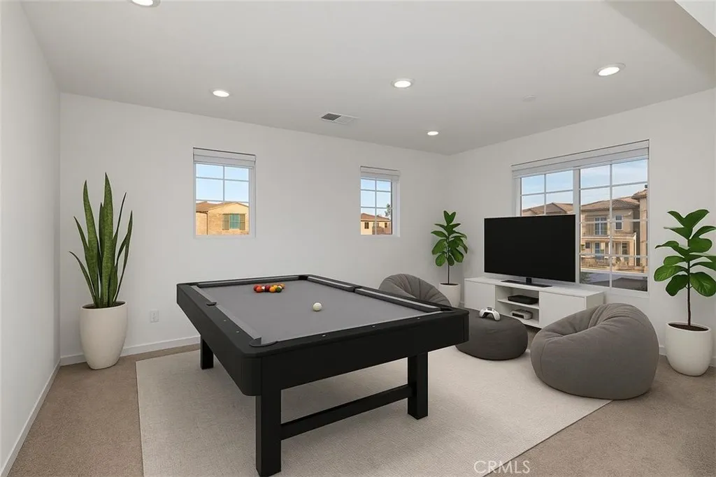 2275 Melogold Way