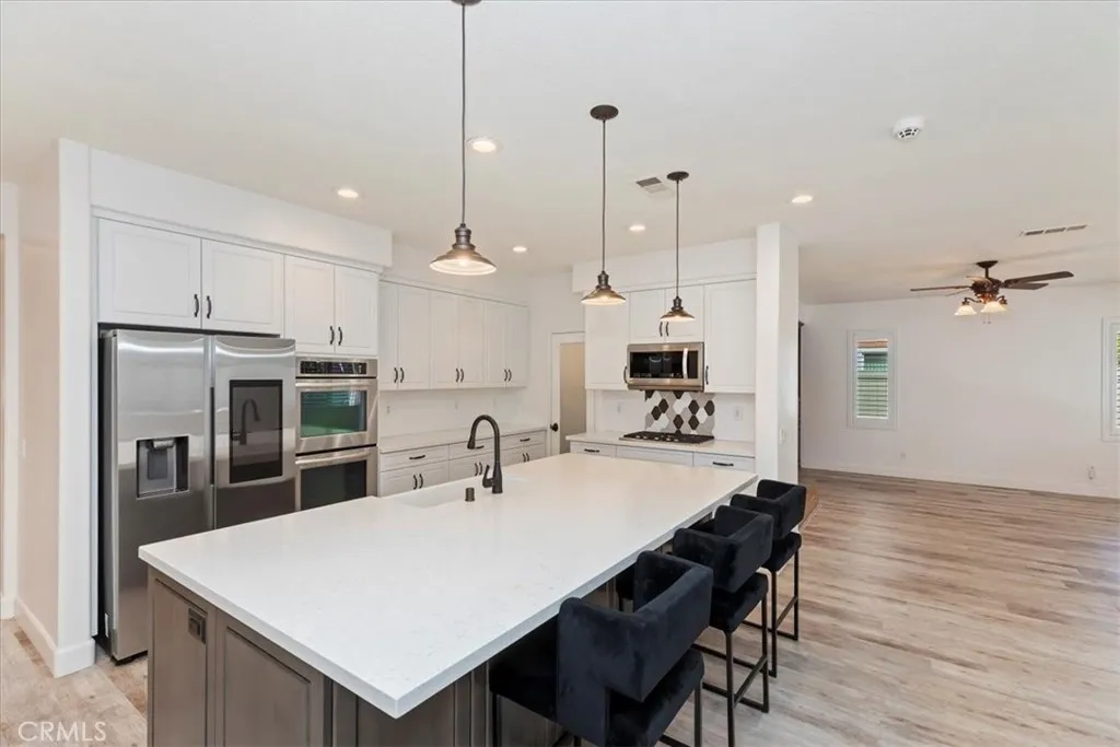 27792 Carlton Oaks Street