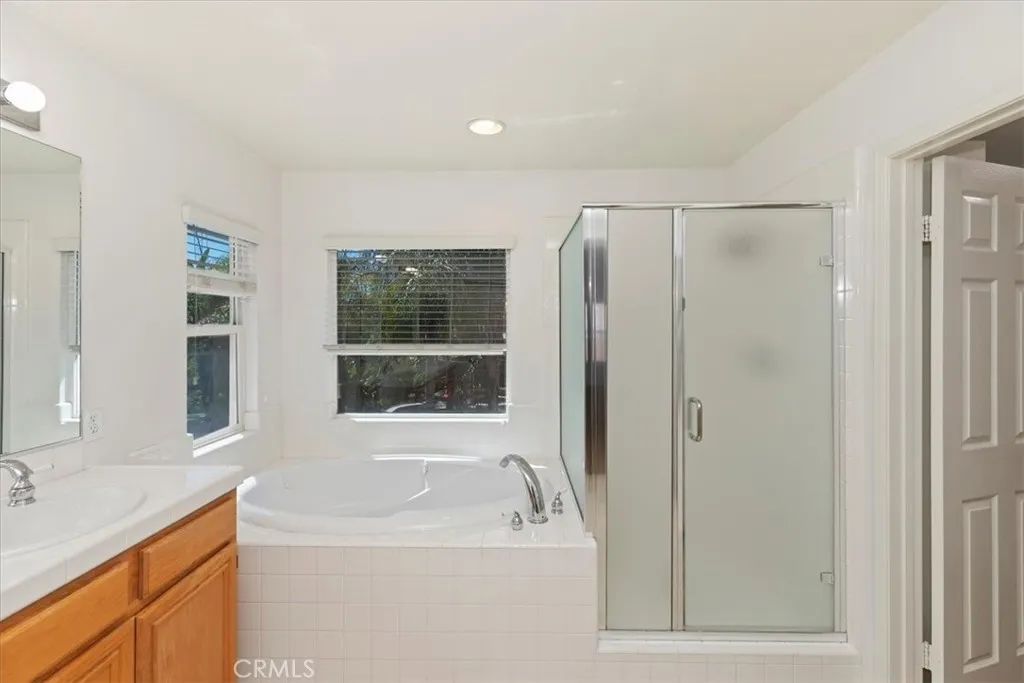 27792 Carlton Oaks Street