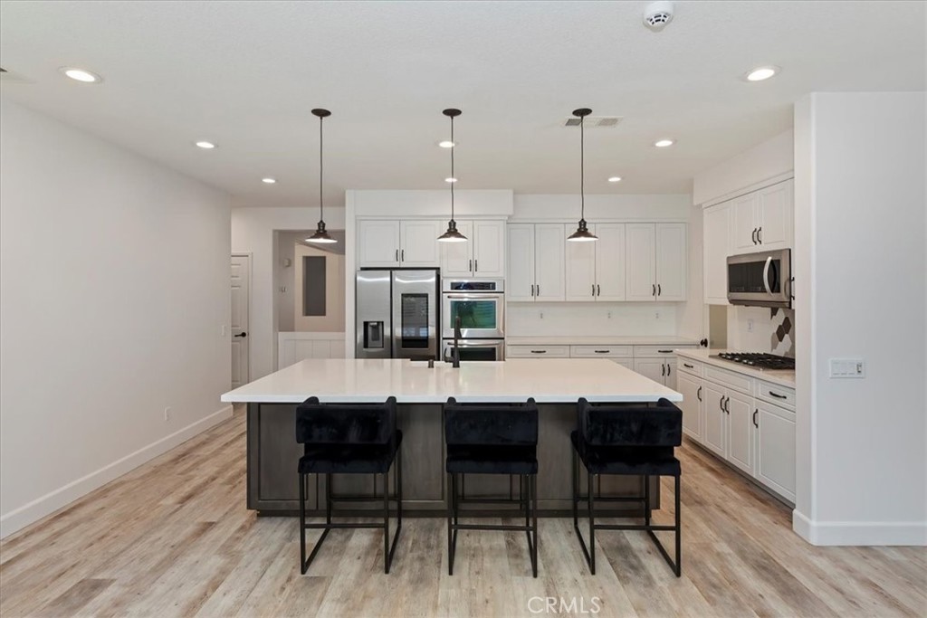 27792 Carlton Oaks Street