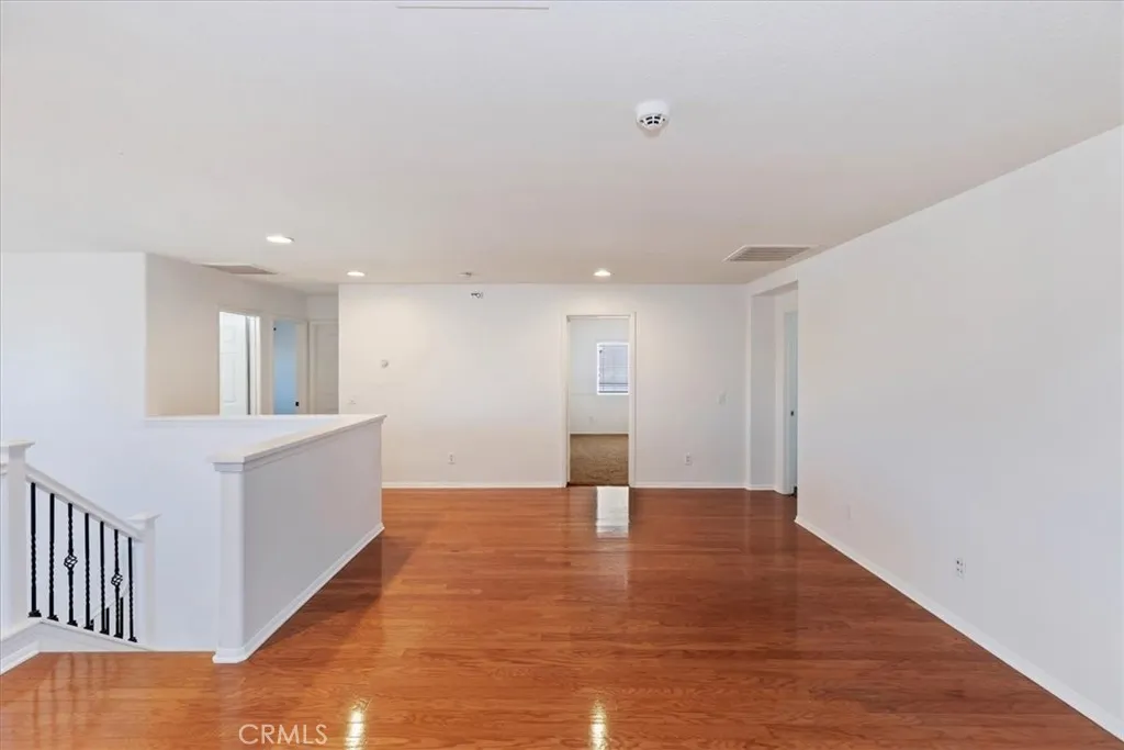 27792 Carlton Oaks Street