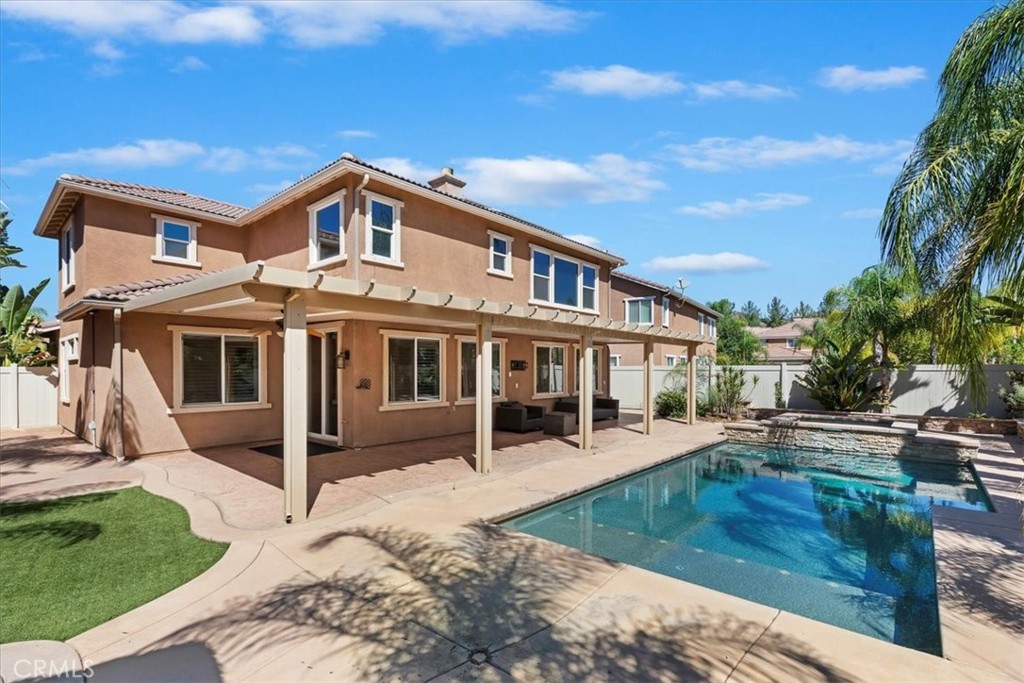 27792 Carlton Oaks Street