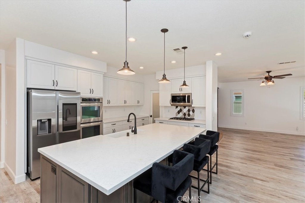 27792 Carlton Oaks Street