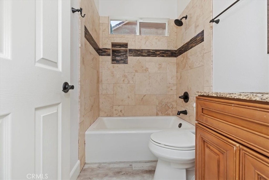 27792 Carlton Oaks Street