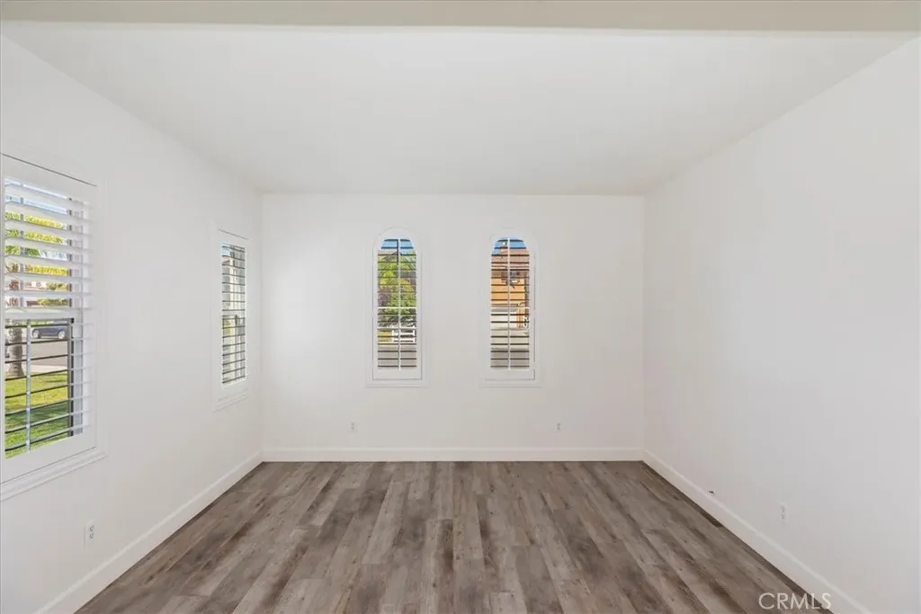 27792 Carlton Oaks Street