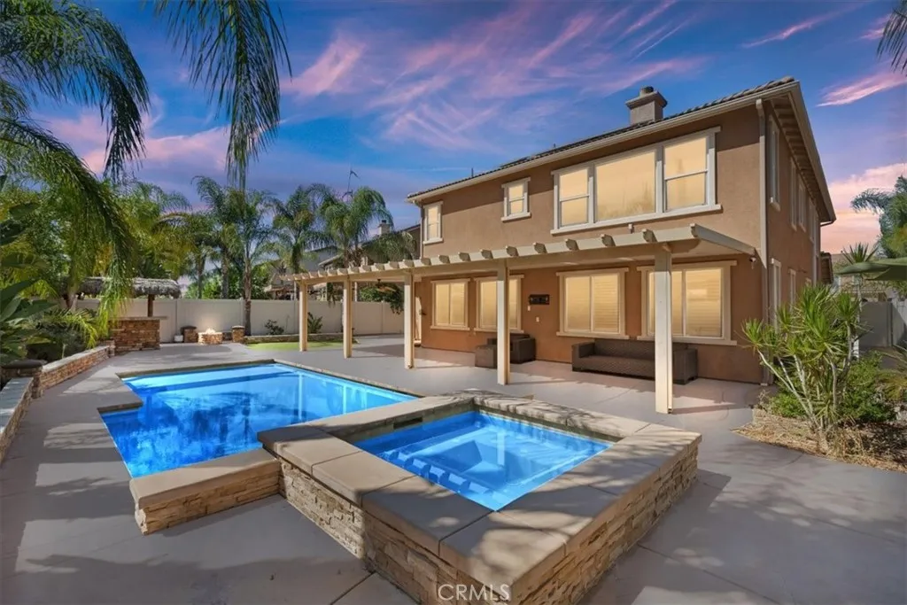 27792 Carlton Oaks Street