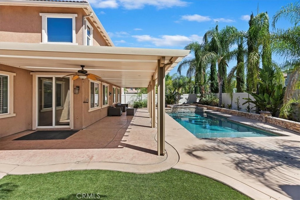 27792 Carlton Oaks Street