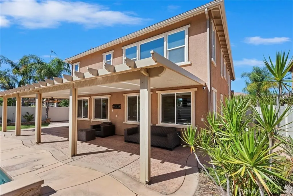 27792 Carlton Oaks Street