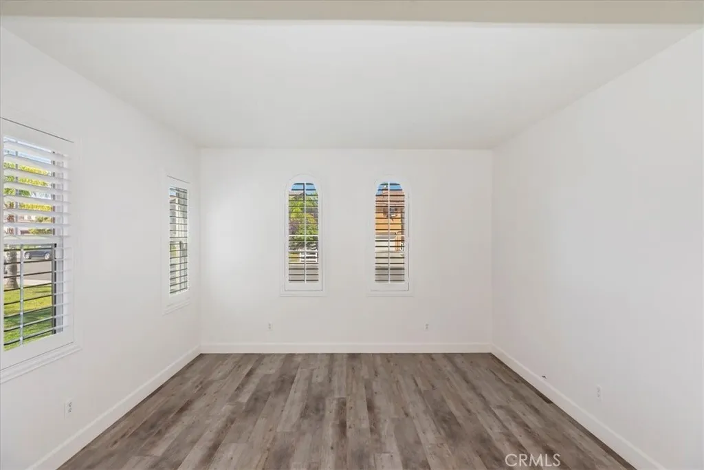 27792 Carlton Oaks Street