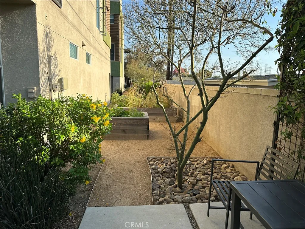 17612 Garden House Lane, Bellflower