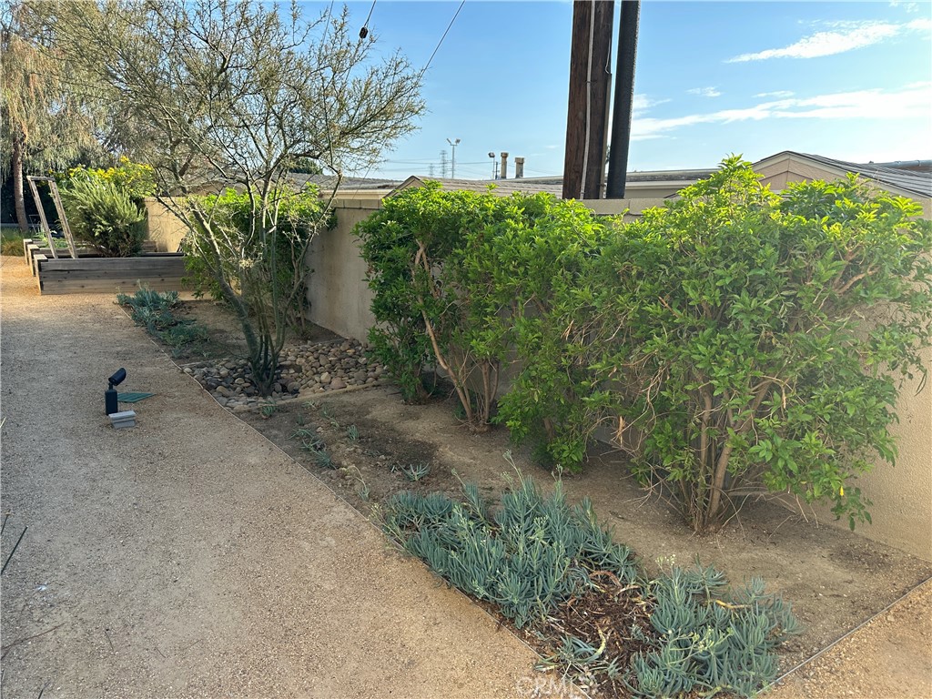 17612 Garden House Lane