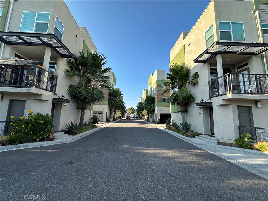 17612 Garden House Lane