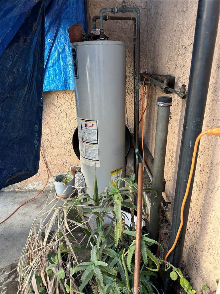 12008 Long Beach Boulevard