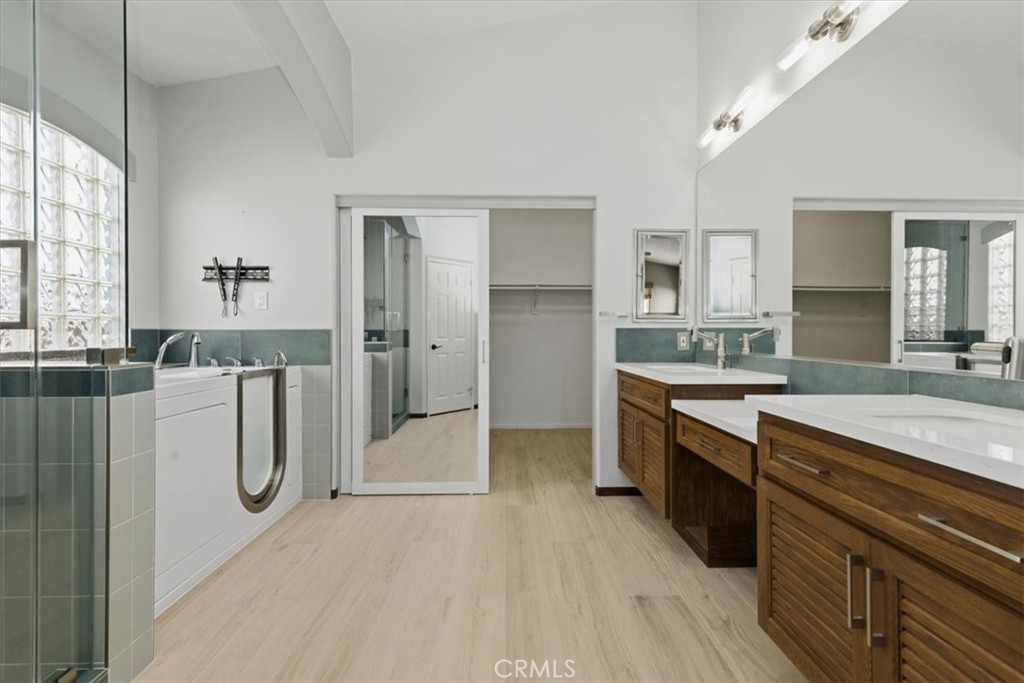 13747 Robinbrook Court