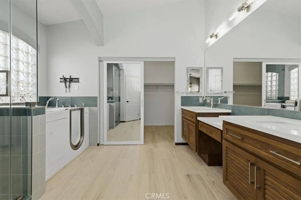 13747 Robinbrook Court