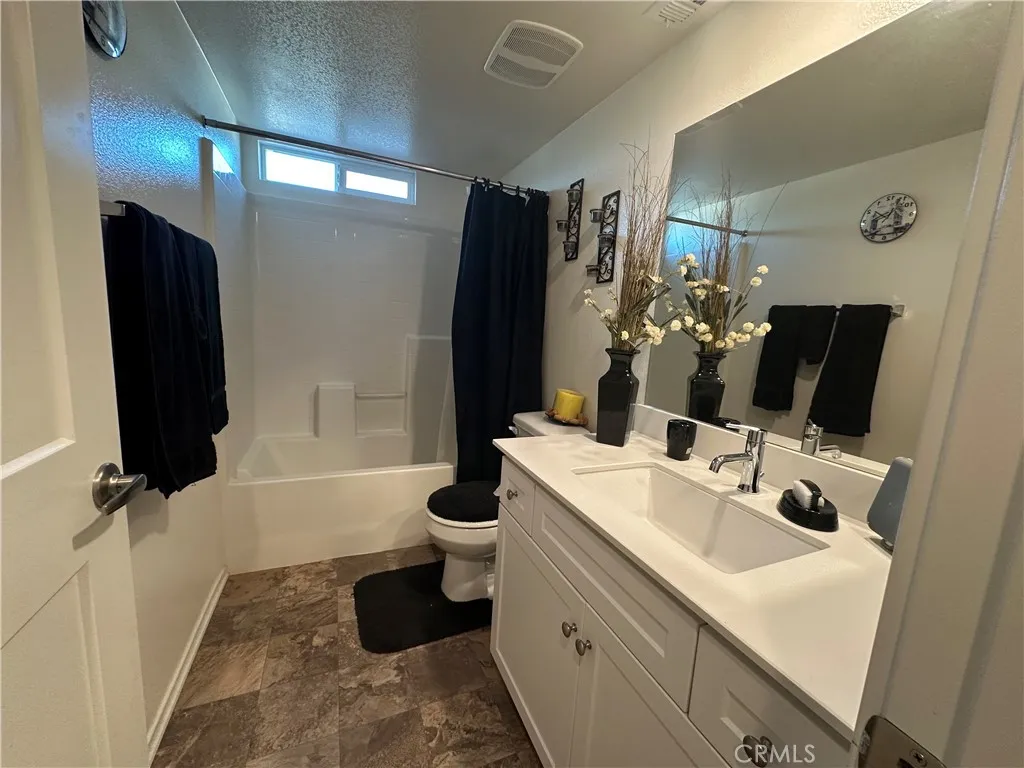 17612 Garden House Lane