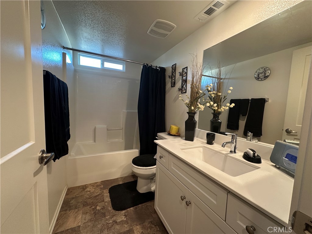 17612 Garden House Lane