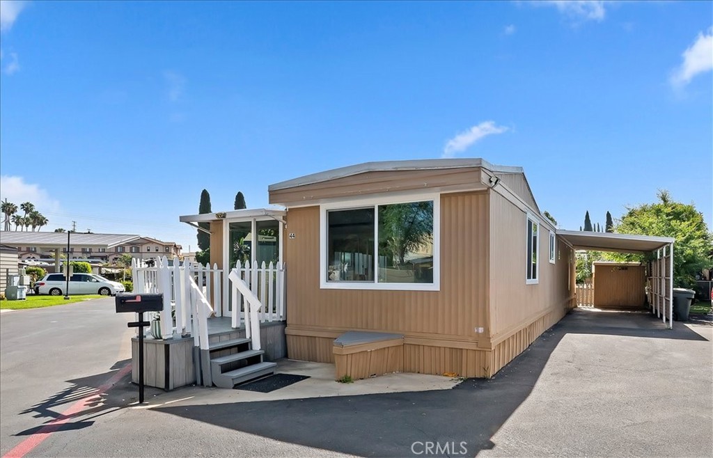 2770 W Lincoln Avenue 44