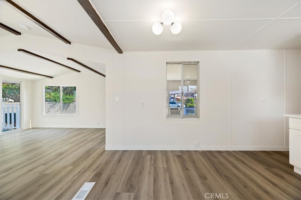 2770 W Lincoln Avenue 44