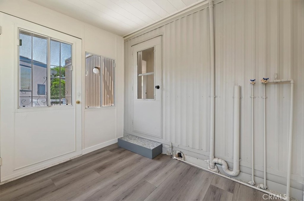 2770 W Lincoln Avenue 44