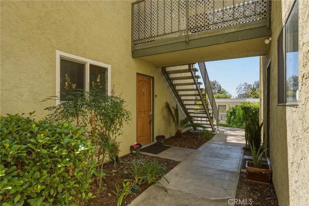 830 W Lincoln Avenue