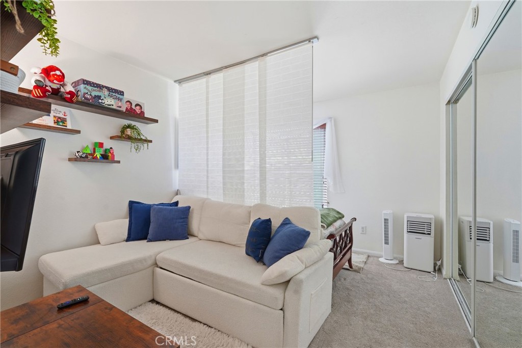830 W Lincoln Avenue
