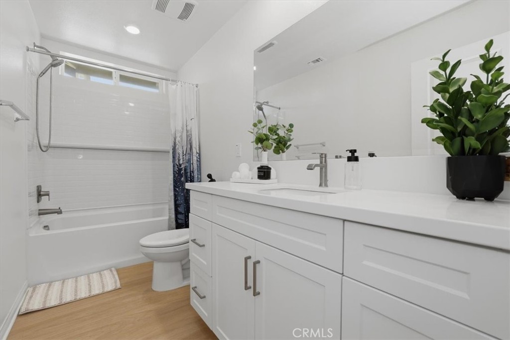 8542 Cougar Court