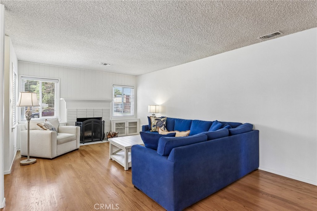 4593 Gardena