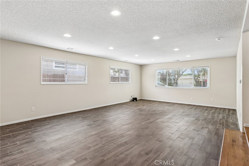 4593 Gardena