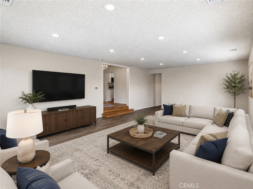 4593 Gardena