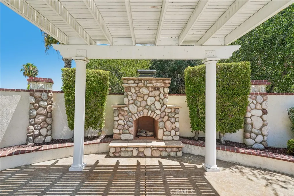 2431 Rosser Drive