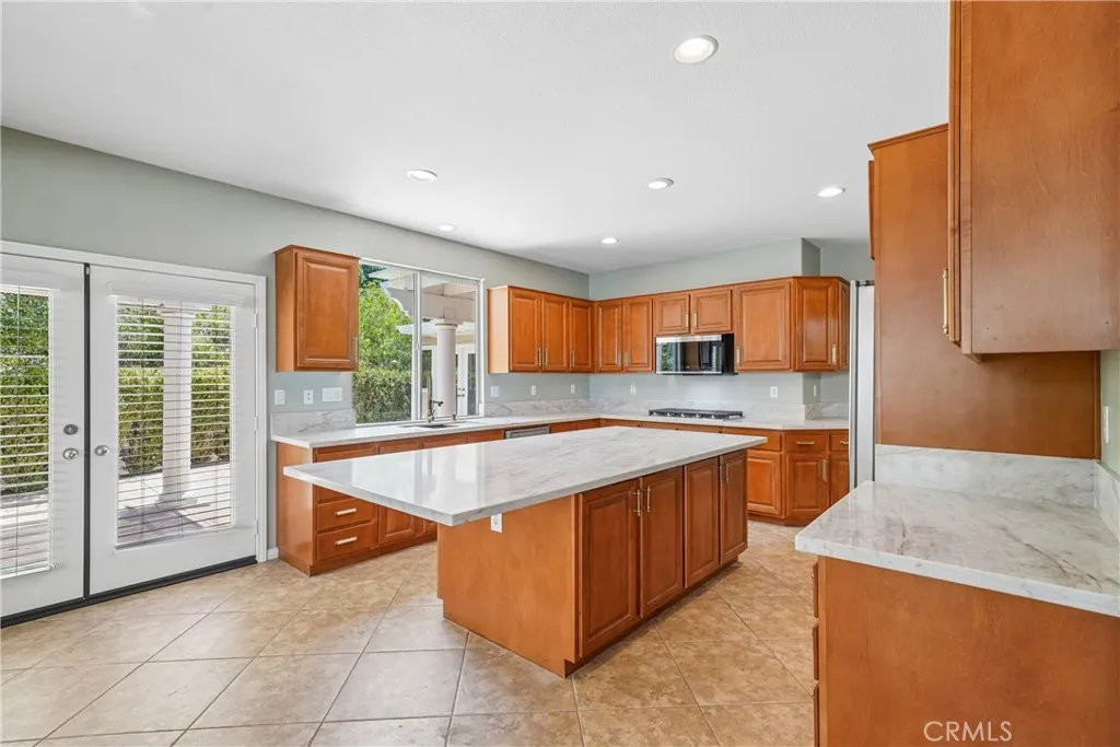 2431 Rosser Drive