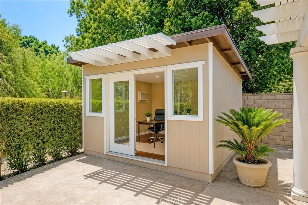 2431 Rosser Drive
