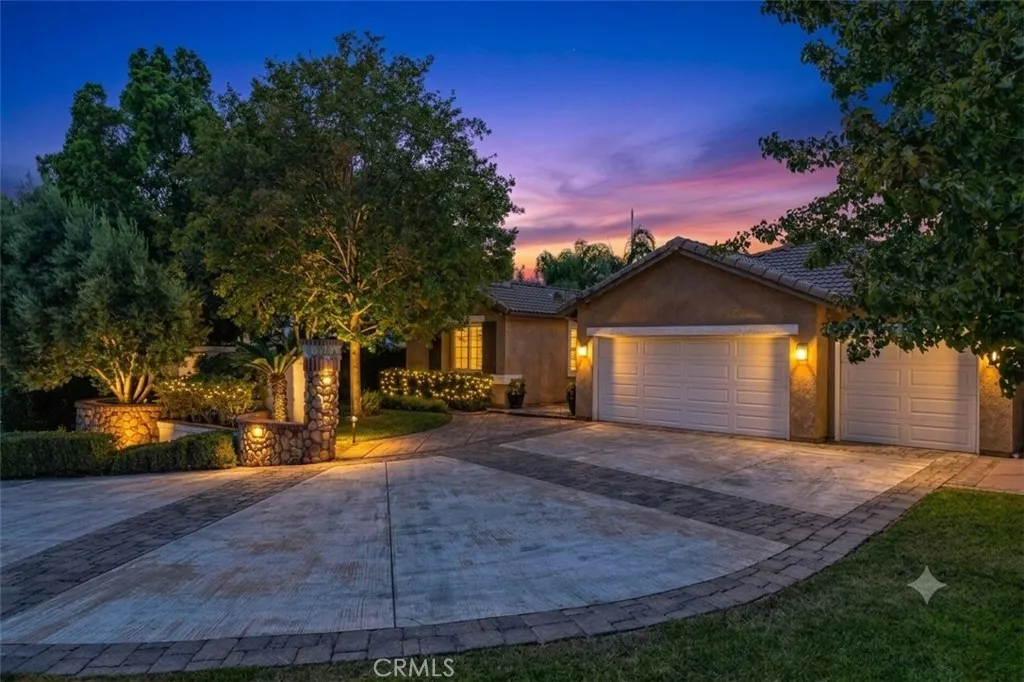 2431 Rosser Drive