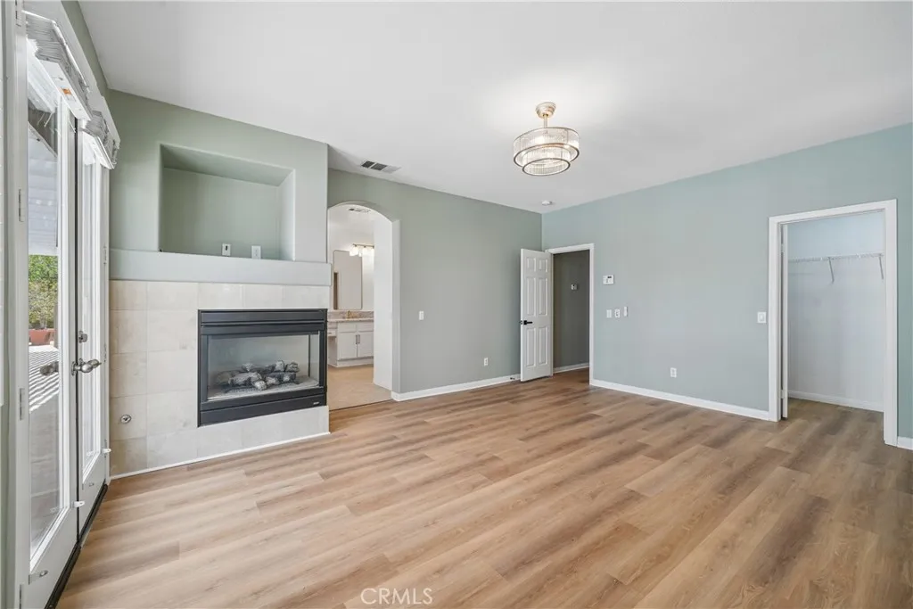 2431 Rosser Drive
