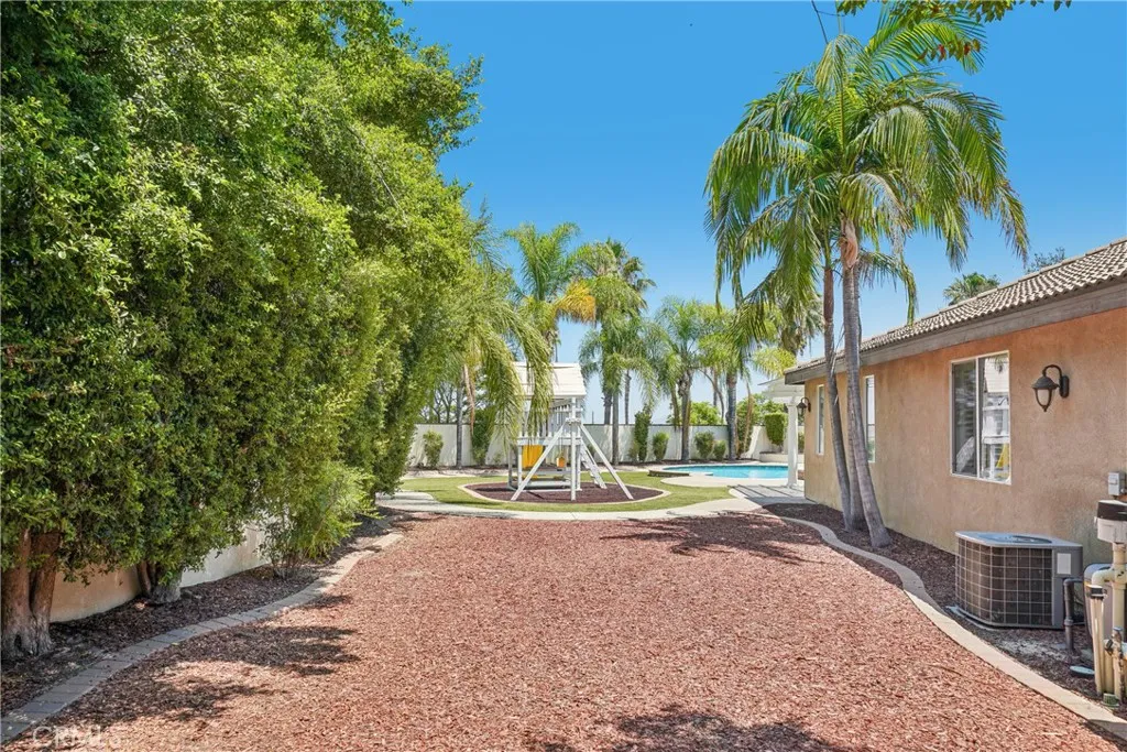 2431 Rosser Drive