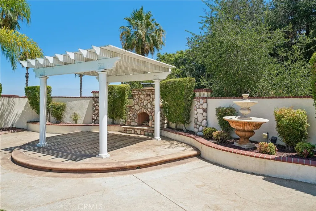 2431 Rosser Drive