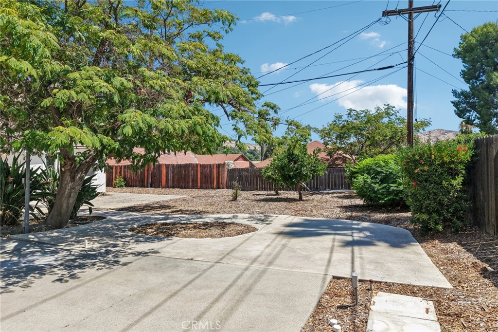 3595 Watkins Drive