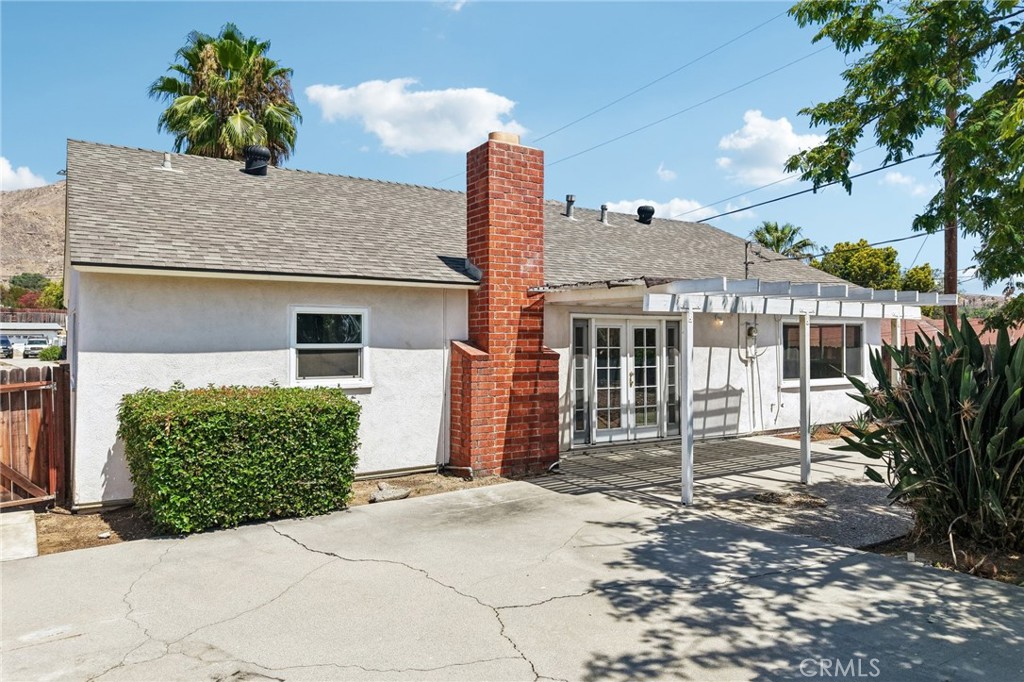 3595 Watkins Drive