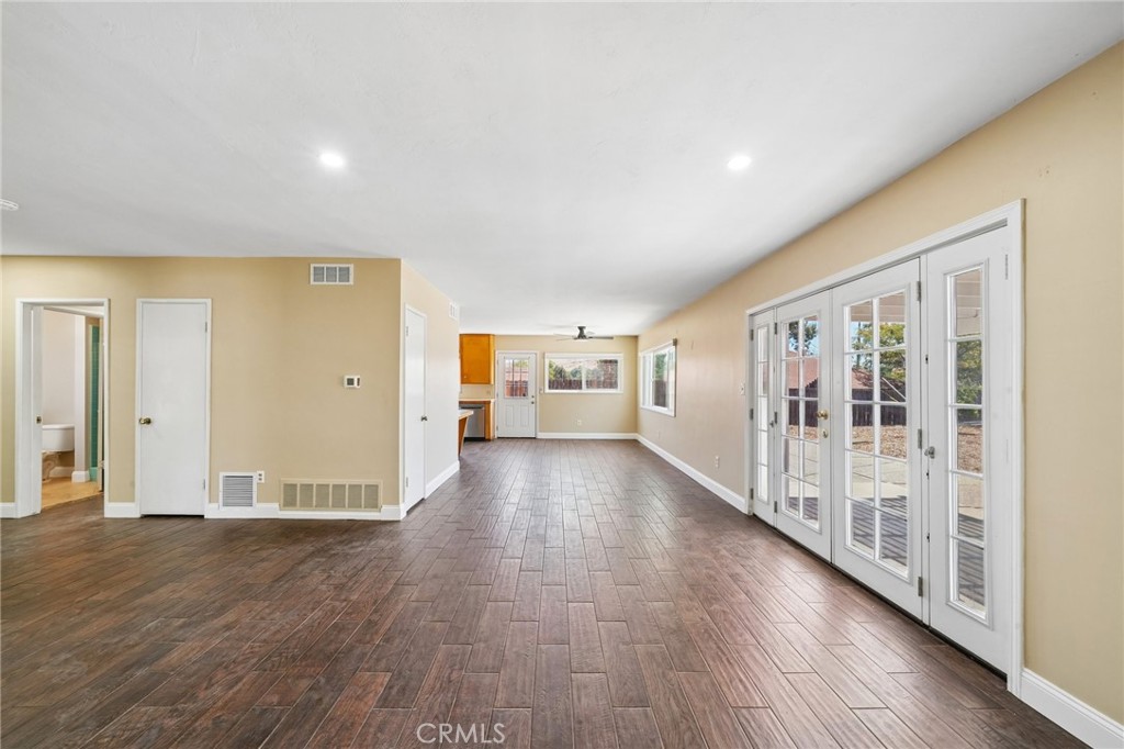 3595 Watkins Drive