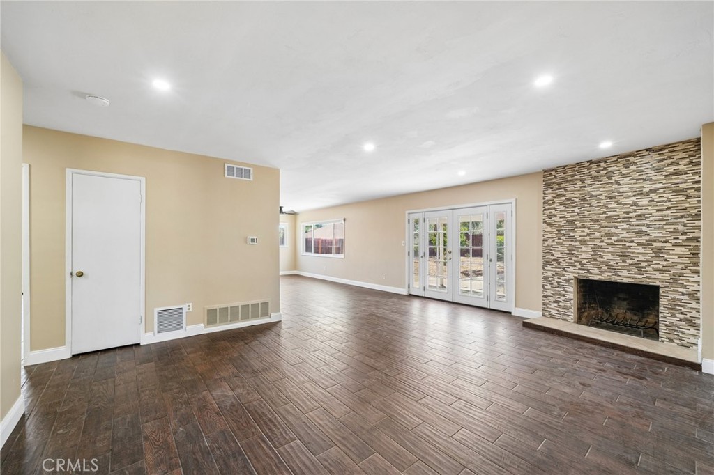 3595 Watkins Drive